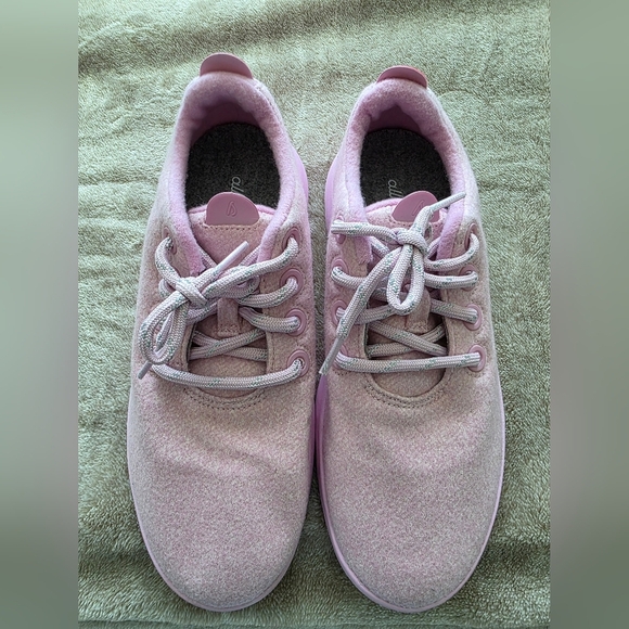 Allbirds Women's Wool Runner Mizzles in Buoyant Pink (Buoyant Pink Sole) 7 8 - Picture 2 of 4